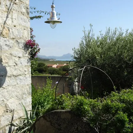 Eleonora, Sulle Bianche Spiagge Di Sant Elmo E Castiadas. Tatil Evi *